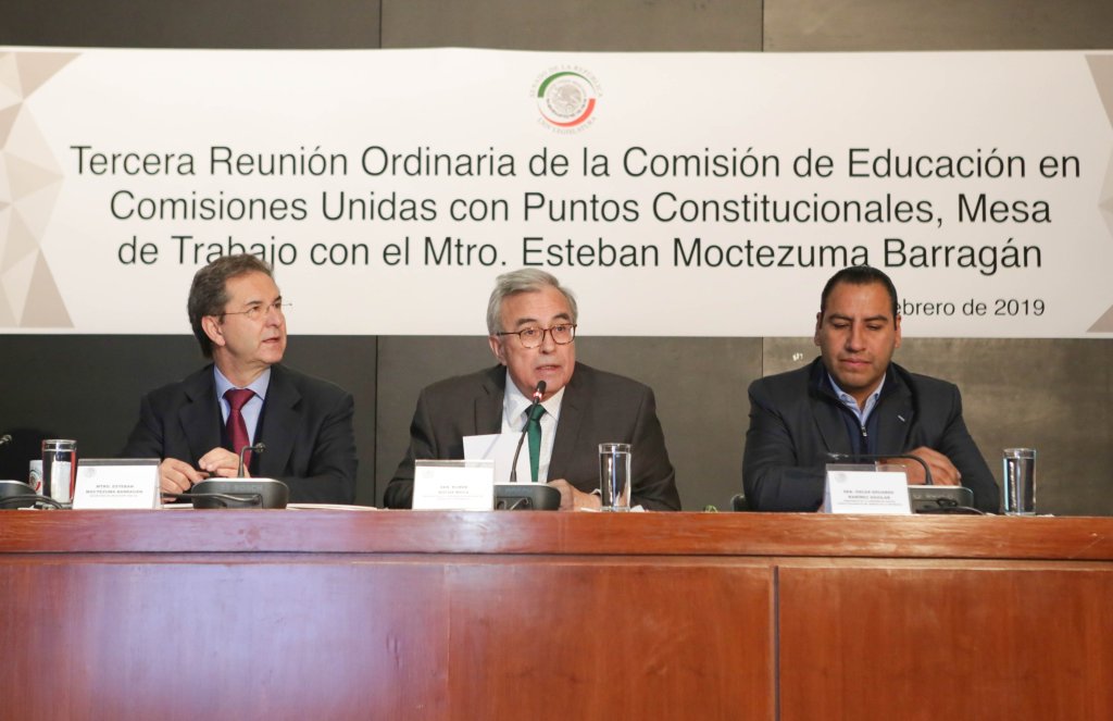 Convoca Esteban Moctezuma a construir una nueva era de la educación pública en México